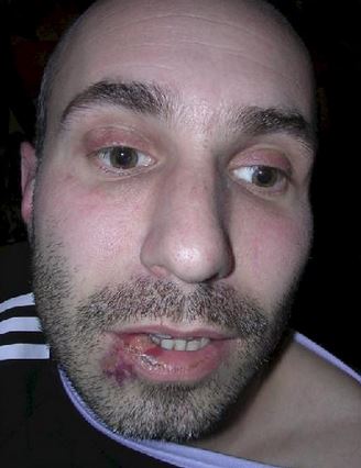 Une claque un peu virile, voila tout!